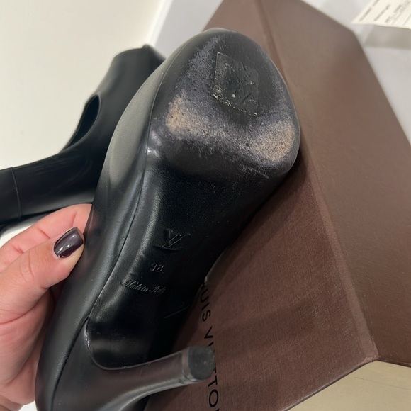 Louis Vuitton Heels - Picture 4 of 5